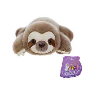 Adorable peluche de perezoso marrón en postura tumbada, regalo de muñeca animal para niños