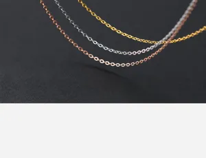 Dettaglio delle catene per collana in argento sterling S925 in oro, argento e oro rosa