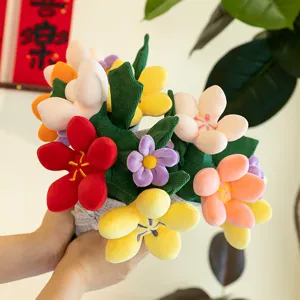 Farbenfroher Plüsch-Tulpenstrauß als Geschenk für Abschlussfeiern und Freundinnen