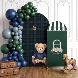 Geruite teddybeer gebogen achtergrondhoezen voor babyshower en verjaardagsdecoratie