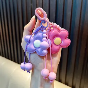 Colgante de Bolso de Flor de Aleación Llavero Color Caramelo Cuerda Trenzada Lindo Llavero Floral para Niñas Mujeres Decoración de Mochila Regalo