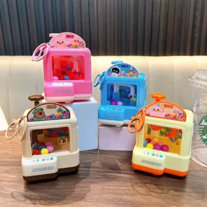 Mini-Greifautomat-Schlüsselanhänger mit Licht in vier Farben und niedlichen Tierdesigns