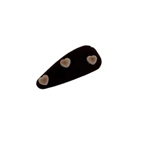 Barrette BB triangulaire en velours noir vintage avec de mignons petits cœurs beiges.