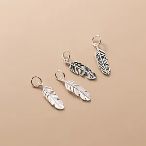 Ciondolo in Argento Sterling 925 a Forma di Piuma per la Creazione di Gioielli Fai da Te Pendente Piuma per Collana Argento Thai