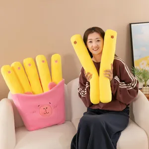 Gran juego de cojines de peluche de patatas fritas Capybara para decoración infantil.