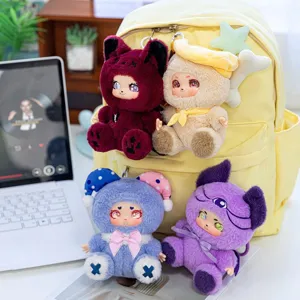 Set de llaveros de peluche serie Werewolf Kill con caras de vinilo para las mochilas