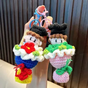 Llavero de Ramo de Flores con Birrete de Doctor de Ganchillo Hecho a Mano Colgante de Bolso de Hilo Regalo para Estudiantes Graduados