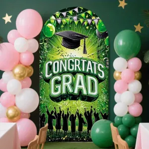 Toile de fond en arche verte pour remise de diplômes avec texte Congrats Grad décor