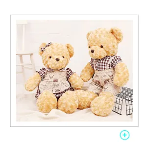 Coppia di orsetti vintage in abiti a scacchi e salopette stampate regalo in morbido peluche