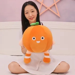 Lindo cojín de peluche de naranja redonda con cara de dibujo animado y piernas hogar