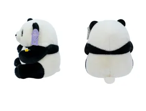 Simpatico panda di peluche che tiene un'ape, morbido cuscino bambola per regalo di guarigione.