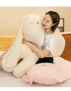Grande peluche coniglio in tessuto minky, texture morbida e giocattolo gigante regalo