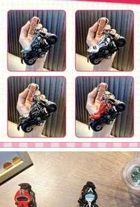 Vue détaillée des porte-clés modèles de moto à friction en alliage de diverses couleurs.