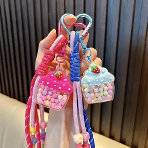 Süßer Erdbeer Cupcake Flüssiger Treibsand Schlüsselanhänger Für Damen Mädchen Acryl Treibsand Flasche Schlüsselring Herz Schnalle Geflochtenes Seil Taschenanhänger Geschenk