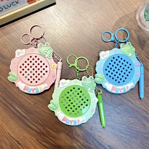 Set mit drei bunten Frosch-Magnet-Stahlkugel-Zeichenbrett-Schlüsselanhängern zum Stressabbau