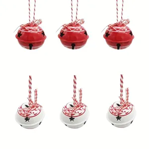 Set aus 6 roten und weißen Metall-Weihnachtsglocken mit Sternen und Schleifen.