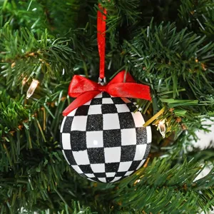 Bola de Navidad de cuadros blancos y negros de 6 cm con lazo rojo y purpurina