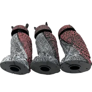 Three-pack realistic owl decoys with rotating spring heads for garden bird scaring