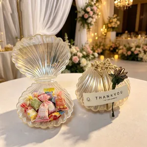 Scatole per bomboniere a forma di conchiglia perlata per matrimoni con dolci