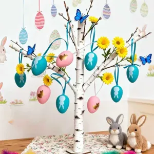 Árbol de Pascua decorativo con huevos de plástico colgantes azules y rosas con conejitos