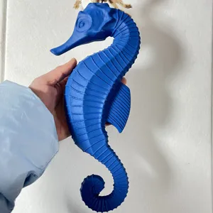 Gran decoración de pared de caballito de mar de madera azul en estilo náutico mediterráneo