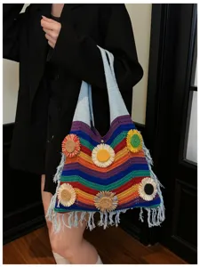 Elegante bolso de ganchillo boho a rayas arcoíris con flores 3D y flecos suaves