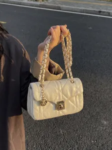 Women Quilted Crossbody Bag Oil PU Leather Rhombic Stitching Gold Chain Shoulder Bag With Rose Pendant Small Square Flap Bag