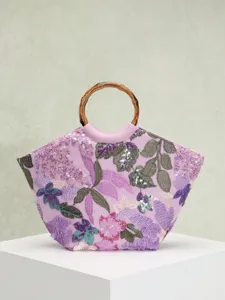 Elegante Tragetasche mit Blumenstickerei, Bambusgriff und Pailletten für den Strandurlaub.