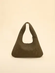Sac sous le bras rétro vert foncé en forme de croissant avec texture mate élégante
