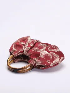 Retro Chinese stijl bamboe handvat geplooide stoffen handtas detail voor Qipao Hanfu