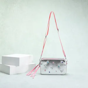 Bolso bandolera plateado metalizado con diamantes de imitación de corazones de colores