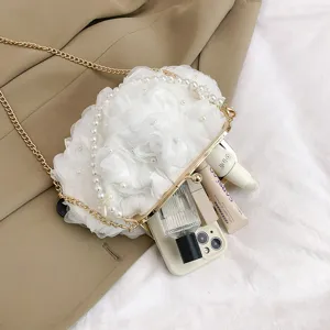 Sac de soirée blanc élégant avec fleurs en tissu 3D et détails de perles chics
