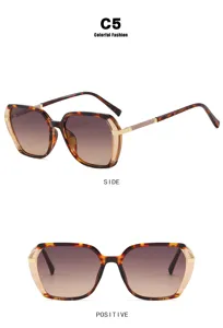 Square oversized sunglasses with tortoise shell pattern and brown gradient lenses