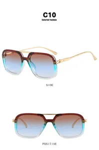 Lunettes de soleil carrées vintage avec verres dégradés et monture dorée élégante