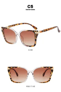 Retro square sunglasses with tortoise shell pattern and gradient lenses detail view