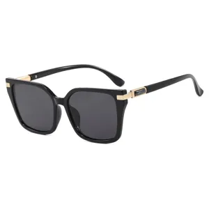 Retro square sunglasses with black frames and elegant gold-tone temple accents