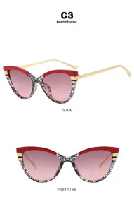 Lunettes de soleil œil de chat rouges avec monture à motifs et verres dégradés roses, 2 vues