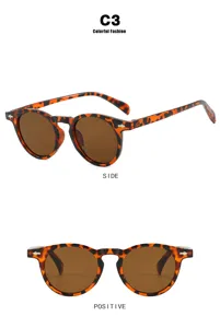 Plusieurs vues de lunettes rondes rétro en écaille avec détails de clous métalliques