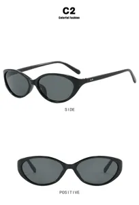 Retro-Cateye-Sonnenbrille für Damen mit Detailansicht von der Seite und vorne in Schwarz