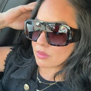 Fashion Oversized Square Sunglasses For Men Women UV400 Protection Retro Large Frame Sunglasses Stylish Street Style Eyewear Accessory