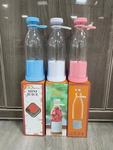 Tragbare Mini-Elektro-Entsafter in Blau, Weiß und Rosa mit Verkaufsverpackungen