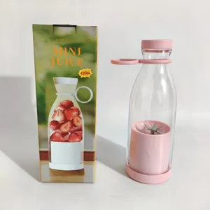 Detail des rosa tragbaren Mini-Entsafters mit seiner 420-ml-Verkaufsverpackung