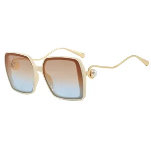 Oversize-Quadrat-Sonnenbrille mit Verlaufsgläsern und perlenverzierten goldenen Bügeln
