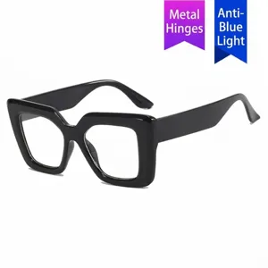 Stylische übergroße Brille mit quadratischem Rahmen und Blaulichtfilter-Gläsern