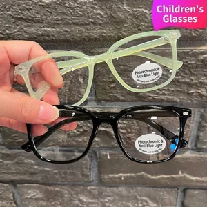 Quadratische selbsttönende Blaulichtfilter-Brillengestelle für Kinder in Grün und Schwarz