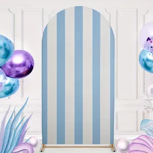 Sfondo ad arco a strisce verticali bianche e blu per decorazioni di matrimoni e feste