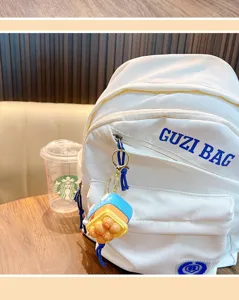 Simpatico mini portachiavi per auto giocattolo di decompressione ciondolo borsa regalo studente