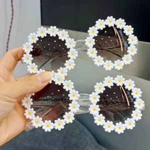 Cute daisy flower children sunglasses for girls' party and beach styling wear