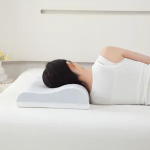 Vista lateral de almohada ergonómica de espuma viscoelástica para soporte cervical