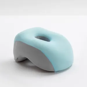 Coussin de sieste ergonomique en mousse à mémoire avec trou facial pour le bureau